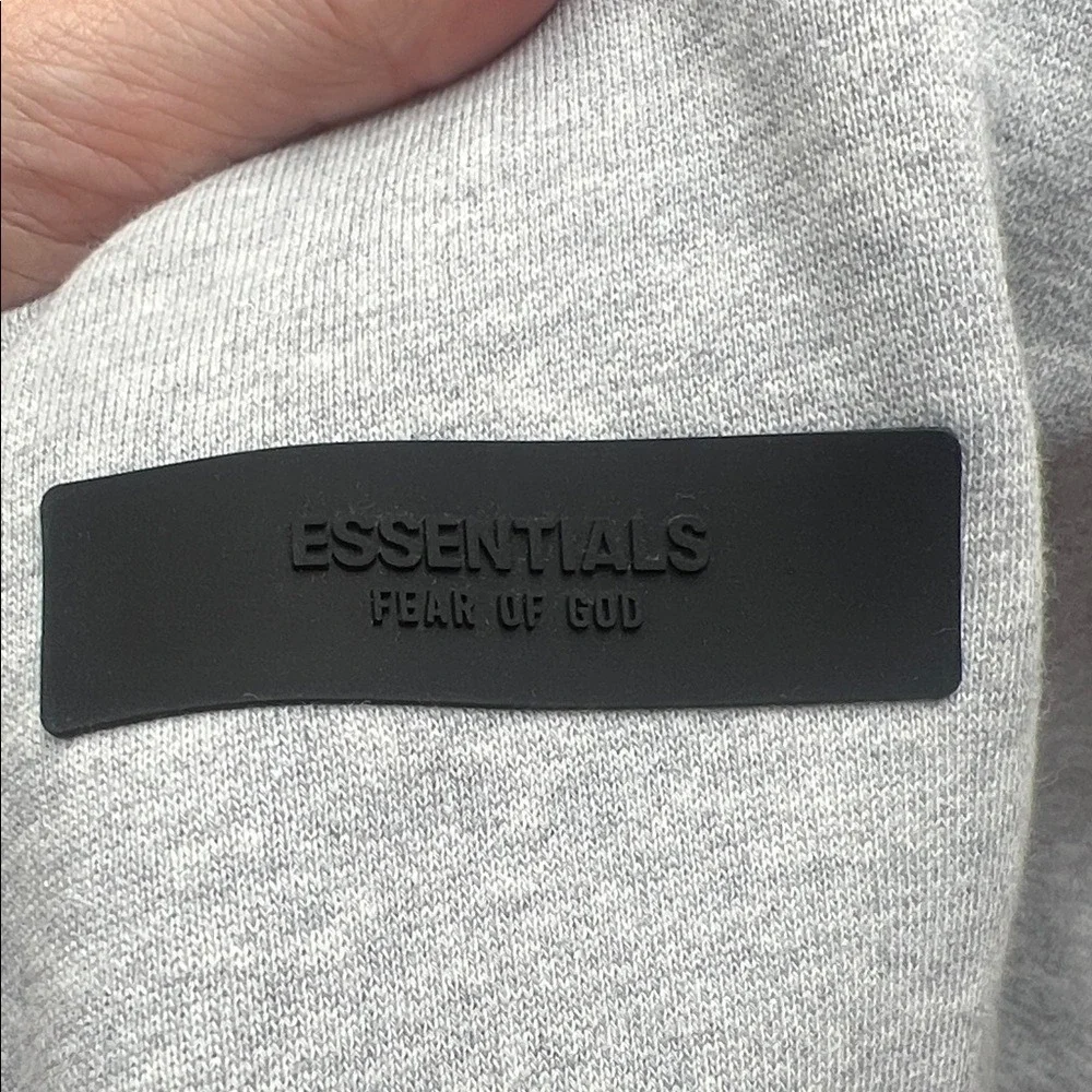 ESSENTIALS Fear of God Core Fleece Crewneck Grey M NWT